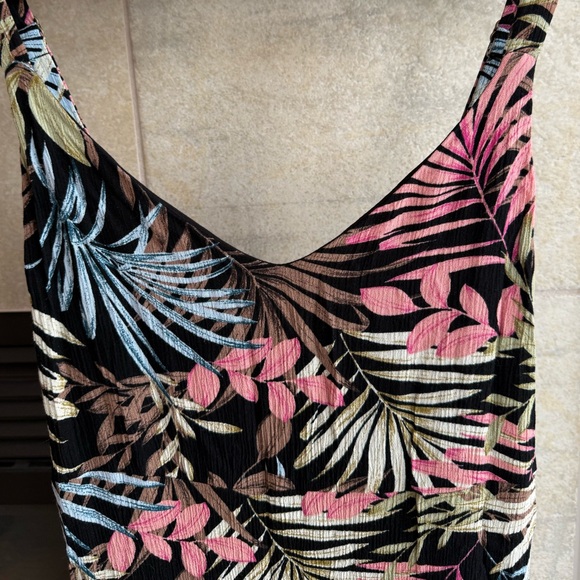 Hurley Floral Palm Ruffled Maxi Dress - Picture 4 of 9